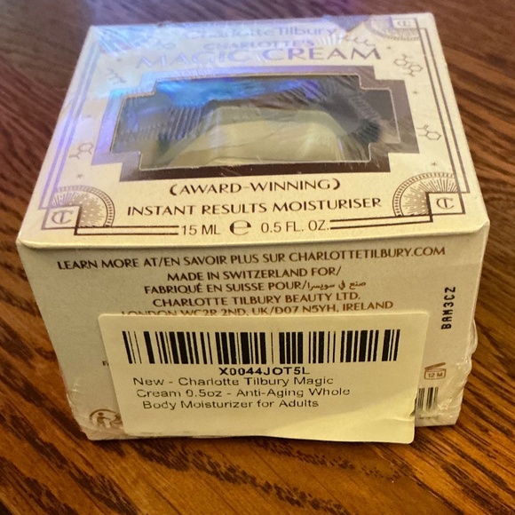 Charlotte Tilbury Magic Cream .5 fl. oz NWT - Picture 10 of 11